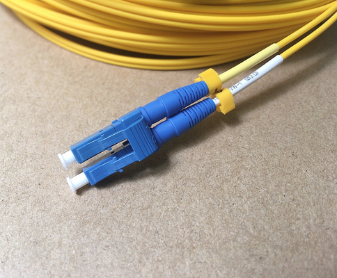 สายพับไฟเบอร์ออปติกส์แบบเดียว SM Monomode DLC PDLC LC UPC Duplex